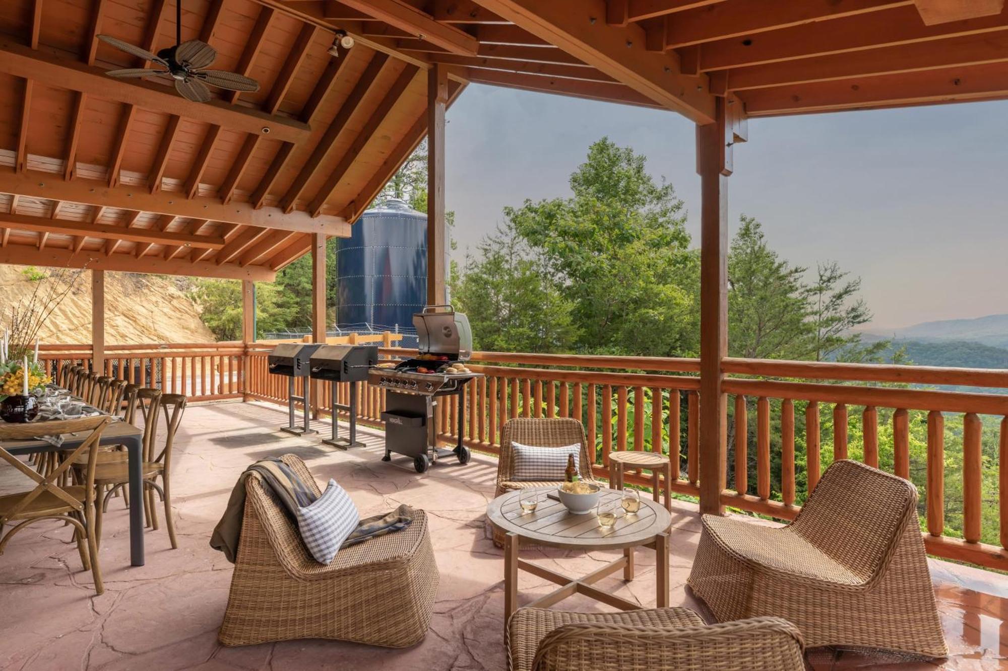 Sugarland By Avantstay Sleeps 28 Home Theatre Two Hot Tubs Indoor Pool Incredible Views Pigeon Forge Exterior foto